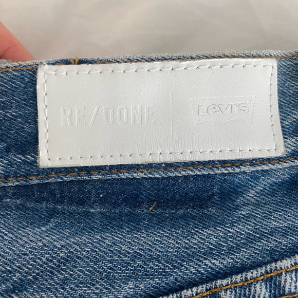RE/DONE Levi’s Denim Cutoffs - Picture 4 of 5